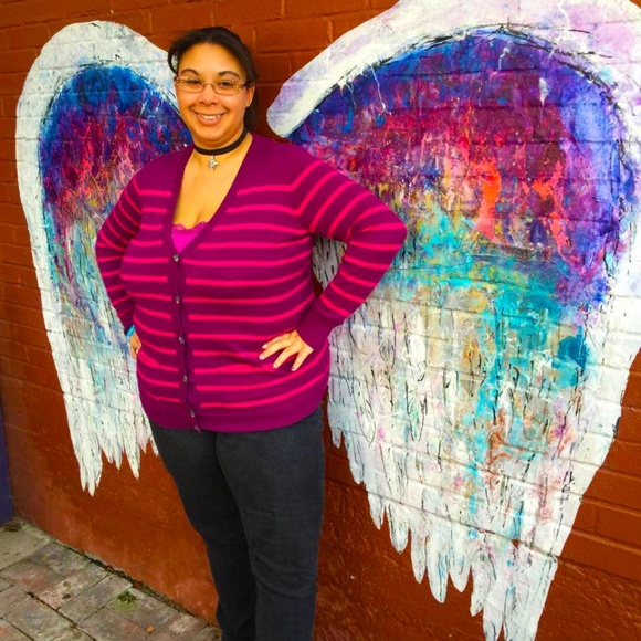 Tops - Picture 5 of 5